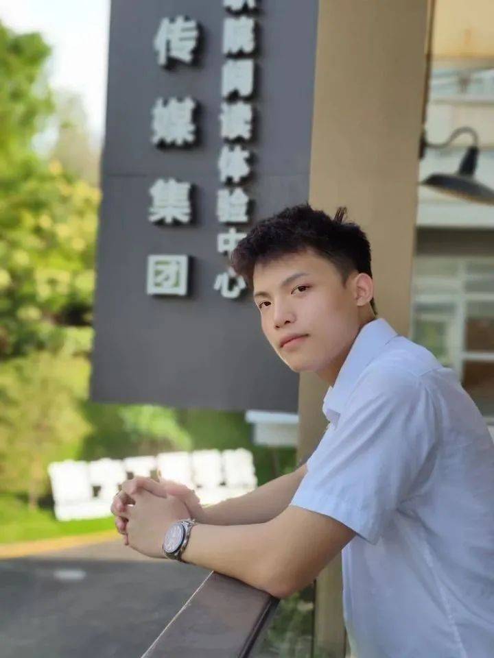 商学院·毕业之星|筑梦前行 卓越绽放