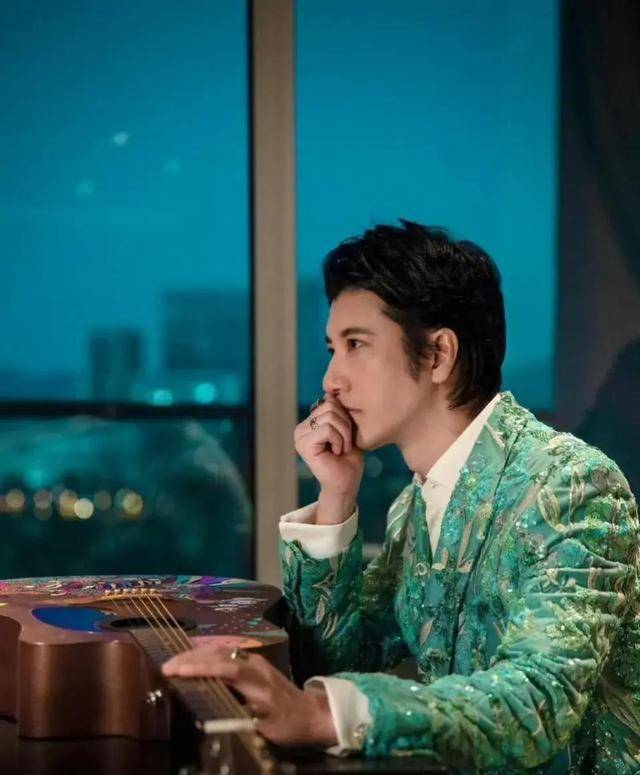 王力宏首次回应感情状态:暂时没有找另一半的想法 但也不排斥!