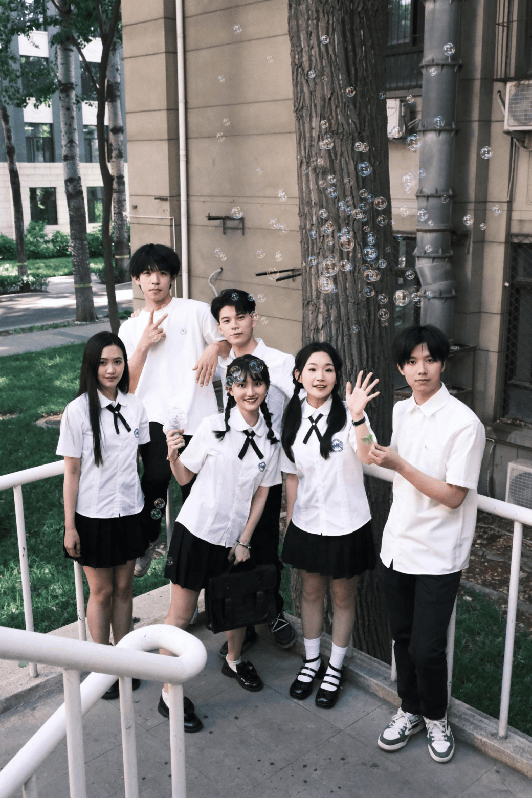 北航毕业照企划 | 地点,姿势,机位全攻略(文末送毕业写真福利)