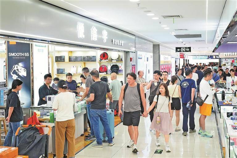 华强北电子一条街创新升级,擦亮全球it"晴雨表"名号 走进这条街 走向