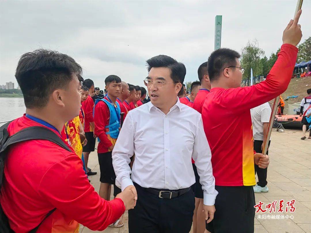 耒阳青麓龙舟队在衡阳市第二届职工龙舟竞渡赛中喜获佳绩