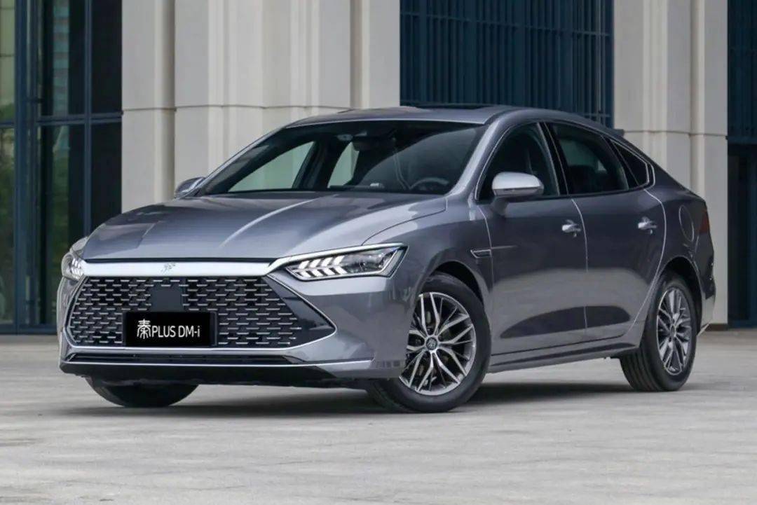 搭载比亚迪dm-i混动系统的比亚迪秦plus dm-i「比亚迪dm-i混动系统」