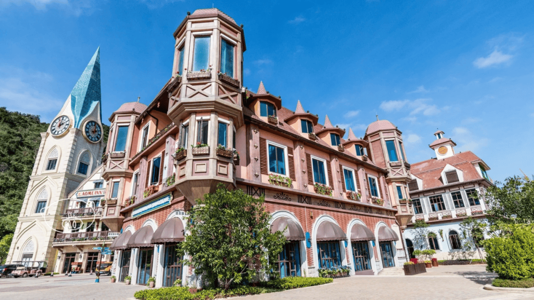 这里竟藏着一个广东版"迪士尼"!开抢壕住清远英德奥园希尔顿!