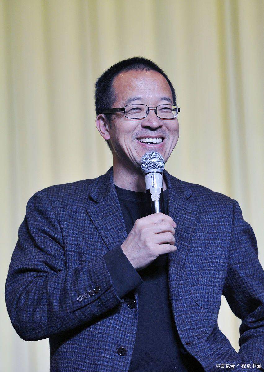 俞敏洪的这一决定无疑为我们提供了一个反思的机会:在追求商业成功的
