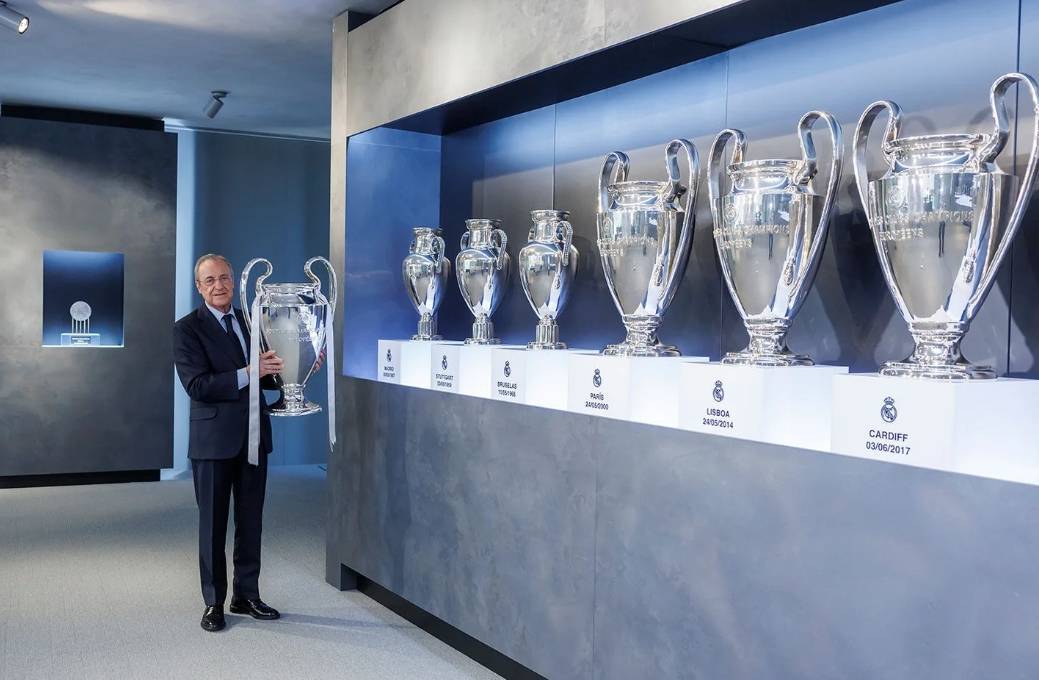 一共26座欧冠!老佛爷将第15座欧冠放至皇马荣誉室