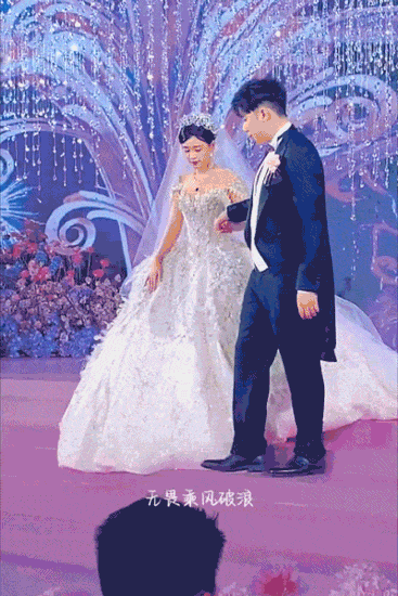 加拿大海归富二代大婚刷屏,百亿豪门姻亲曝光!何猷君奚梦瑶到场