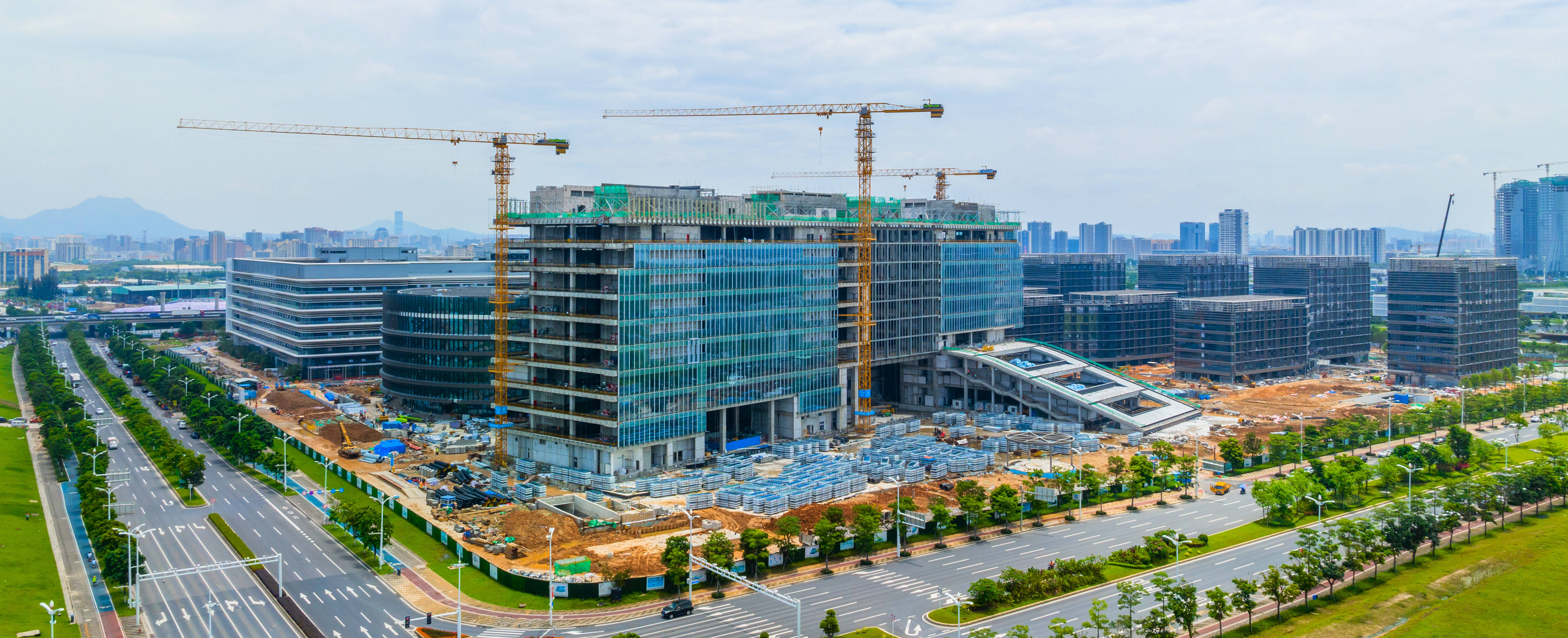 研发中心配套道路:沙涌西侧路沙涌西侧路是oppo智能制造中心b地块产业