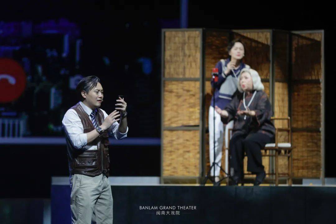 杭州站开票 | 这个暑假的第一部戏,来看贾凡,米晨晨演绎琴岛浪漫爱情!