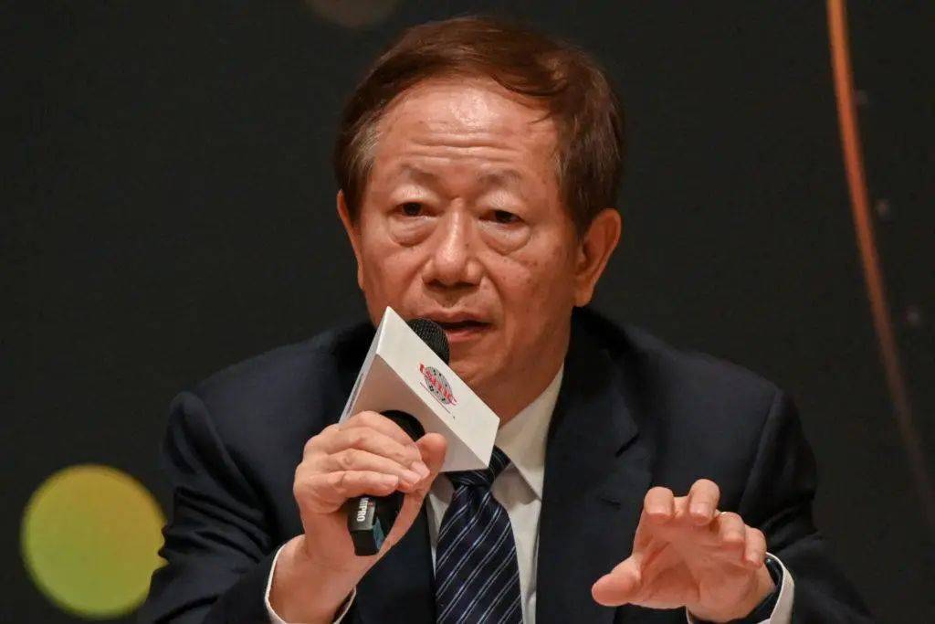 英伟达市值超越苹果,市值突破 3 万亿美元/台积电董事长:华为不可能追