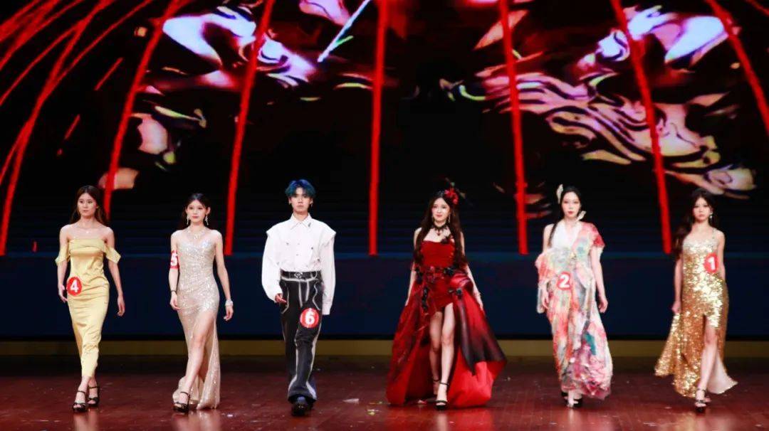 模特大赛 | "未"蓝盛典,璀璨落幕!_万物_发展中心_生命