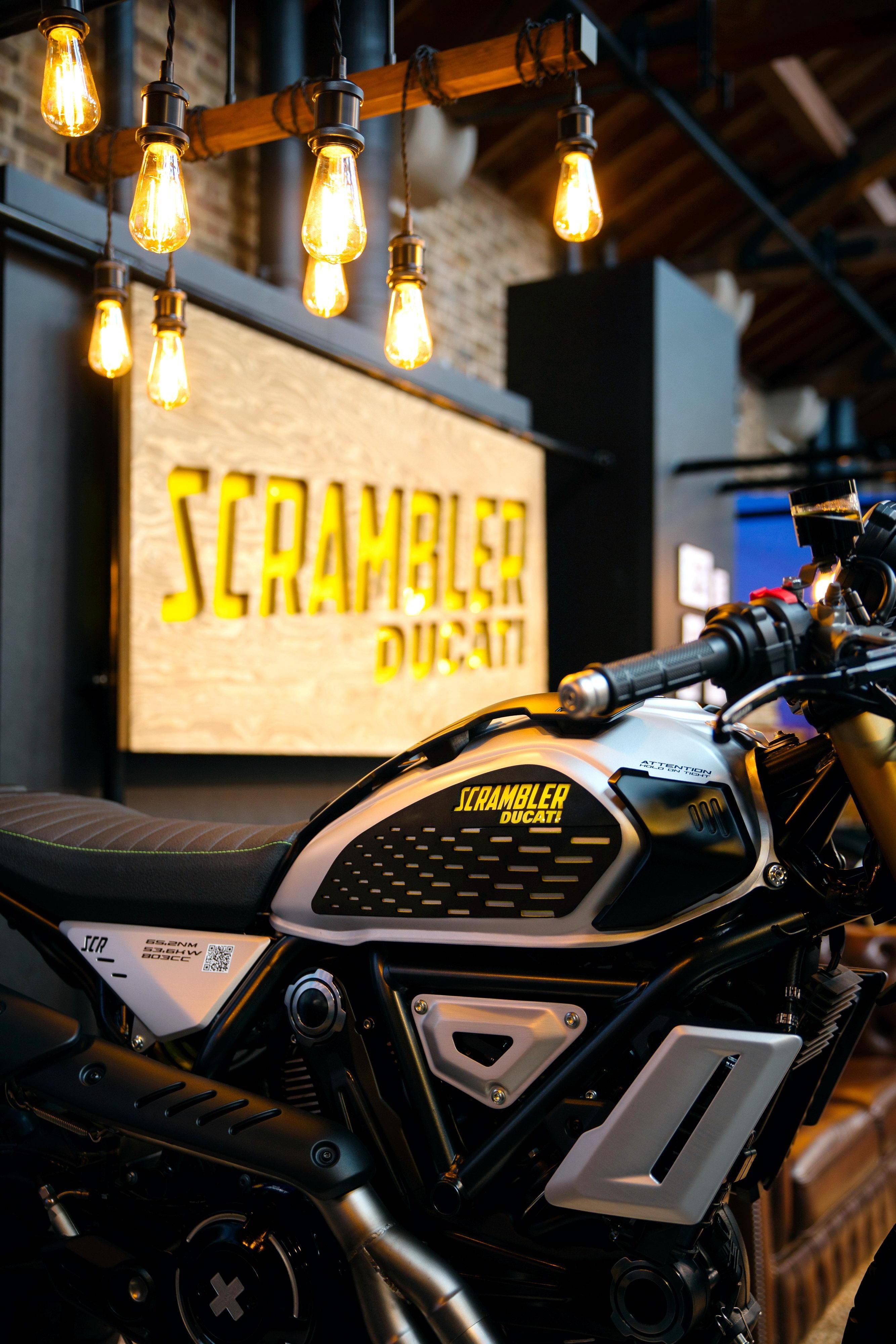 杜卡迪展示两台scrambler改装概念车