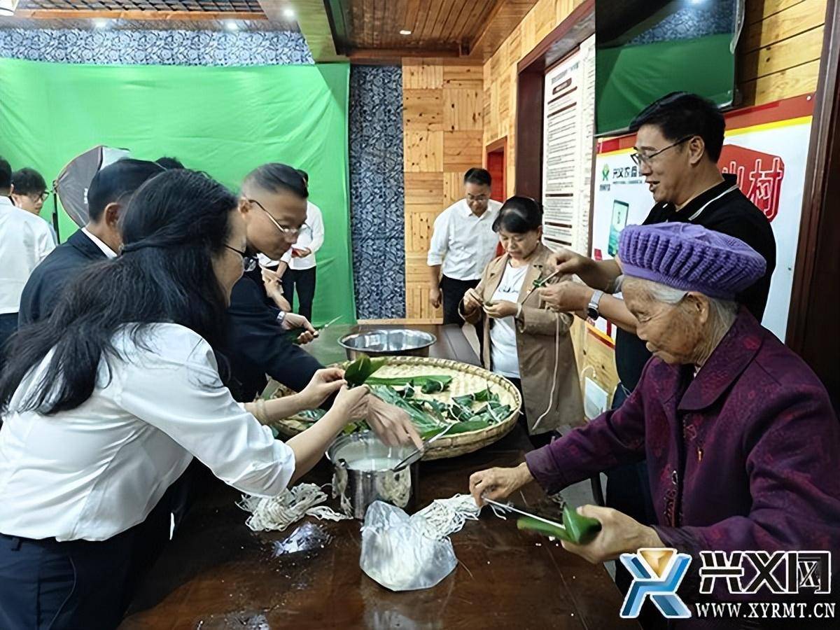 楼纳村开展"我们的节日·传承家风情暖端午"主题活动