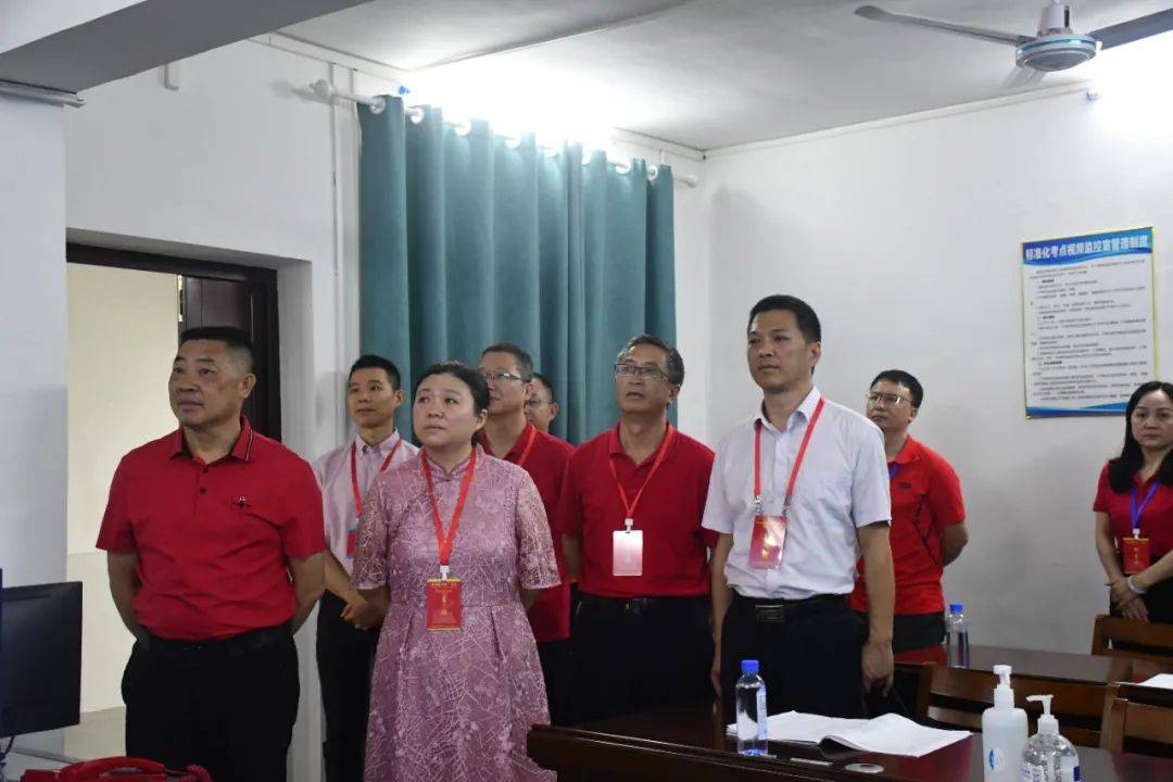 县长刘章宏前往各考点巡考县委书记李贱贵调度高考前准备工作兴国县委