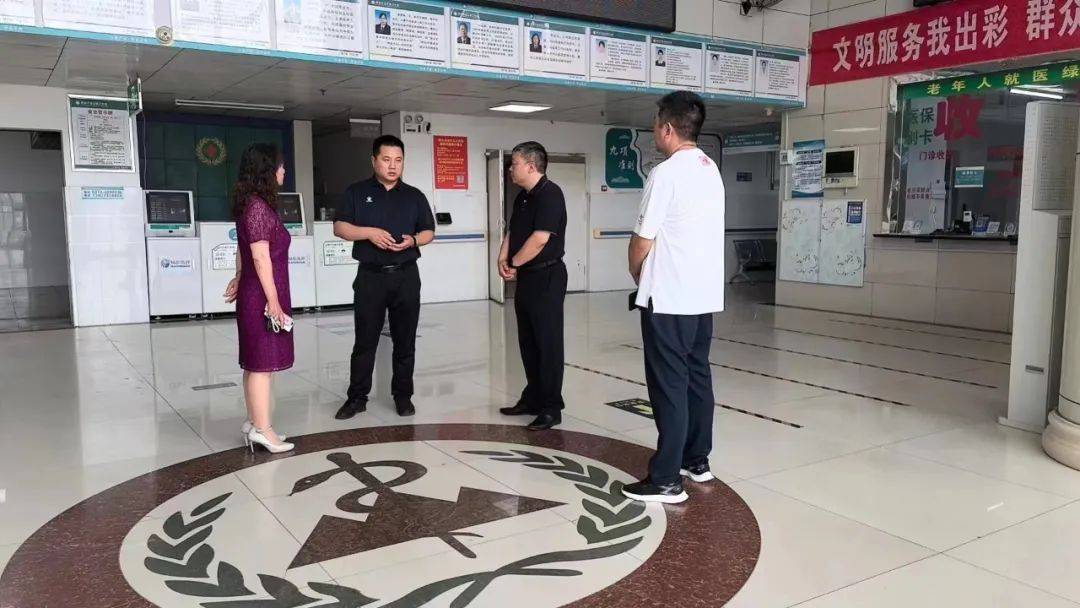 程龙副市长到孟庄镇卫生院调研督导群众身边的不正之风和腐败问题集中