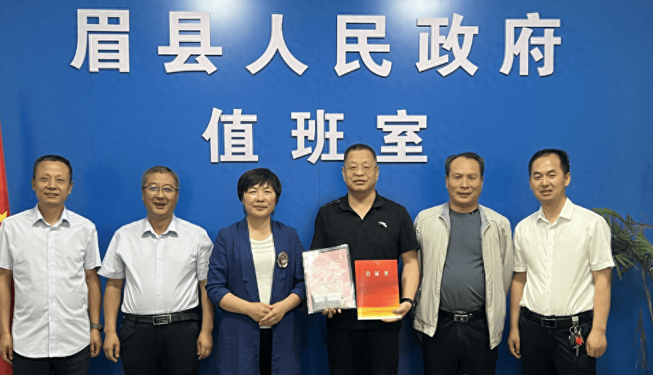 芮扬 张伟 通讯员 眉宣)6月7日,神舟十五号搭载种子交接仪式在眉县