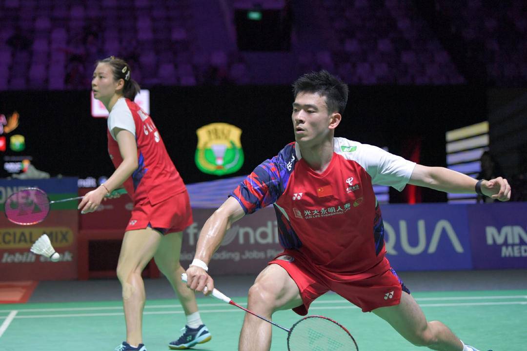 印尼羽毛球公开赛|晋级男单四强,石宇奇豪取国际比赛14连胜!