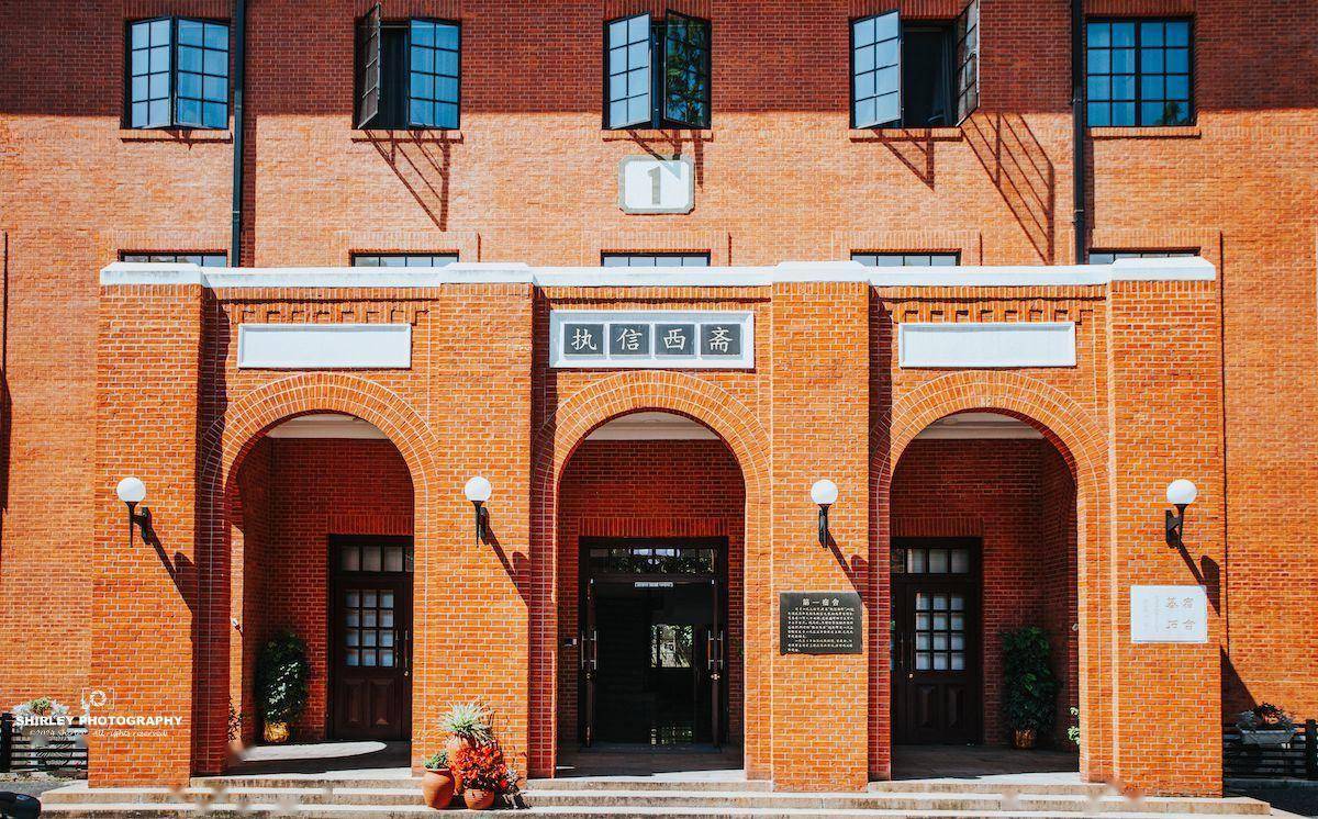 上海最古老的大学,邬达克参与设计,跨越3个世纪一直在原地办学