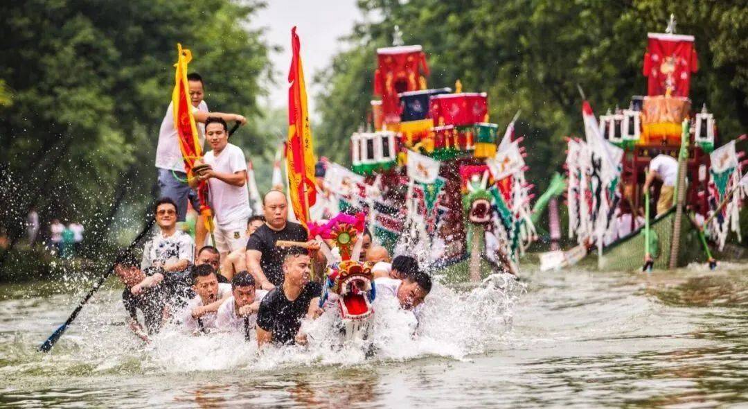 浜口桥水域的五常"龙舟胜会"深潭口水域的蒋村"龙舟胜会"本次"龙舟胜