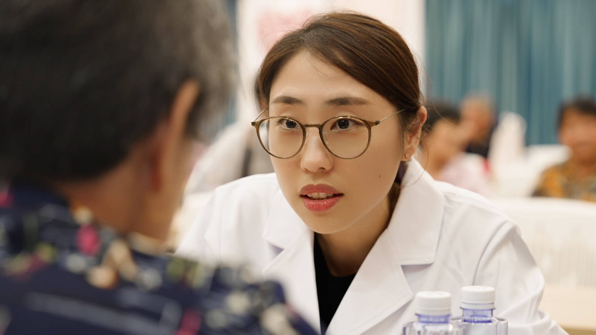 "家门口"看名医!瑞金医院中青年医生走进乡村义诊