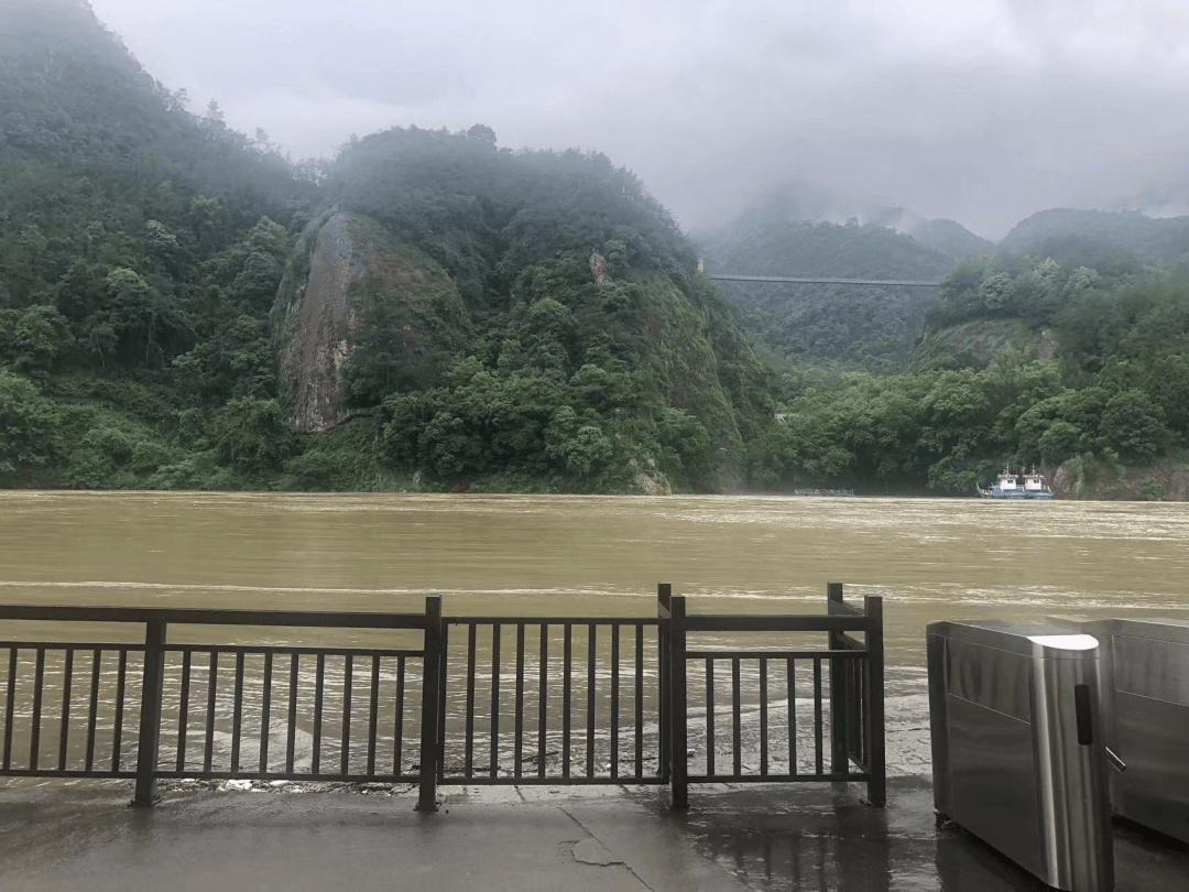 石门洞景区闭园通知