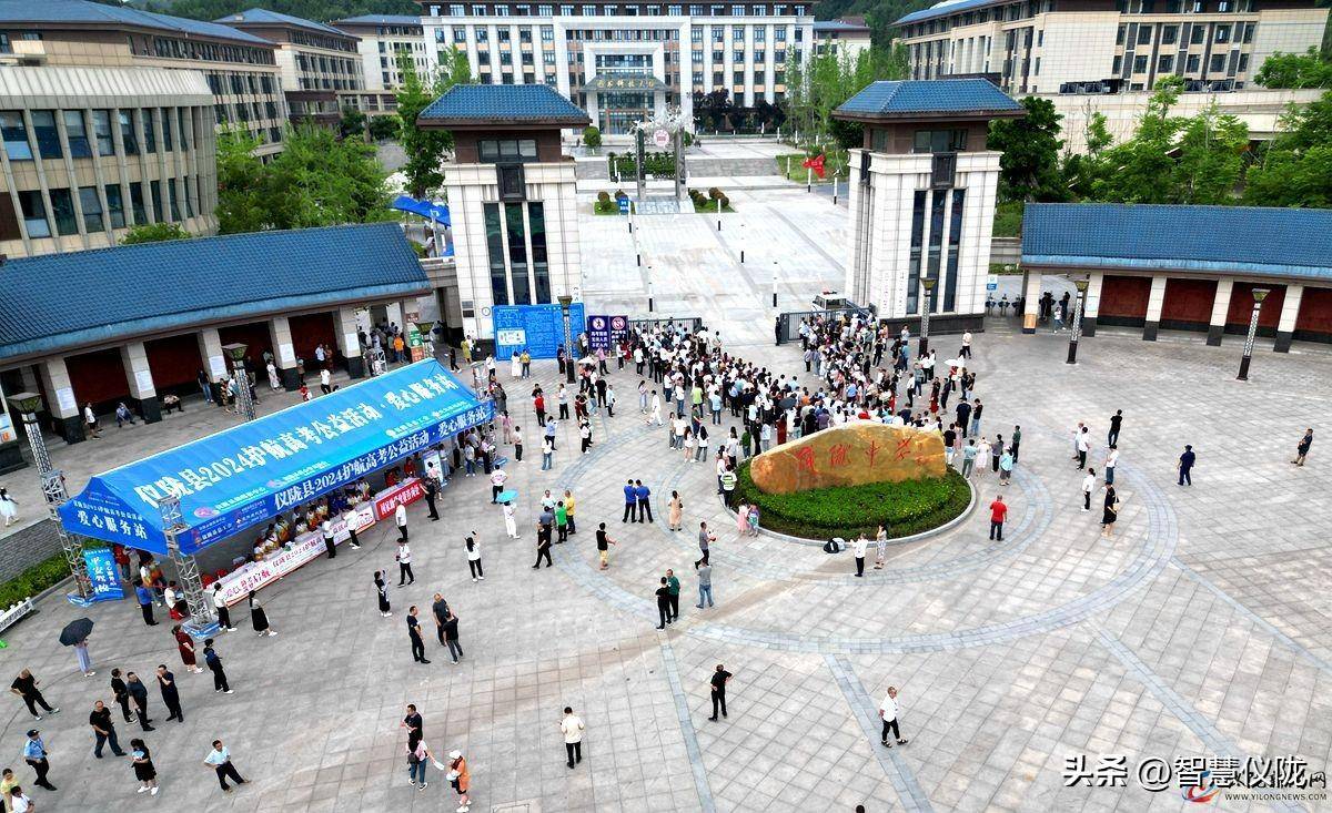 考场_宏德中学_考生