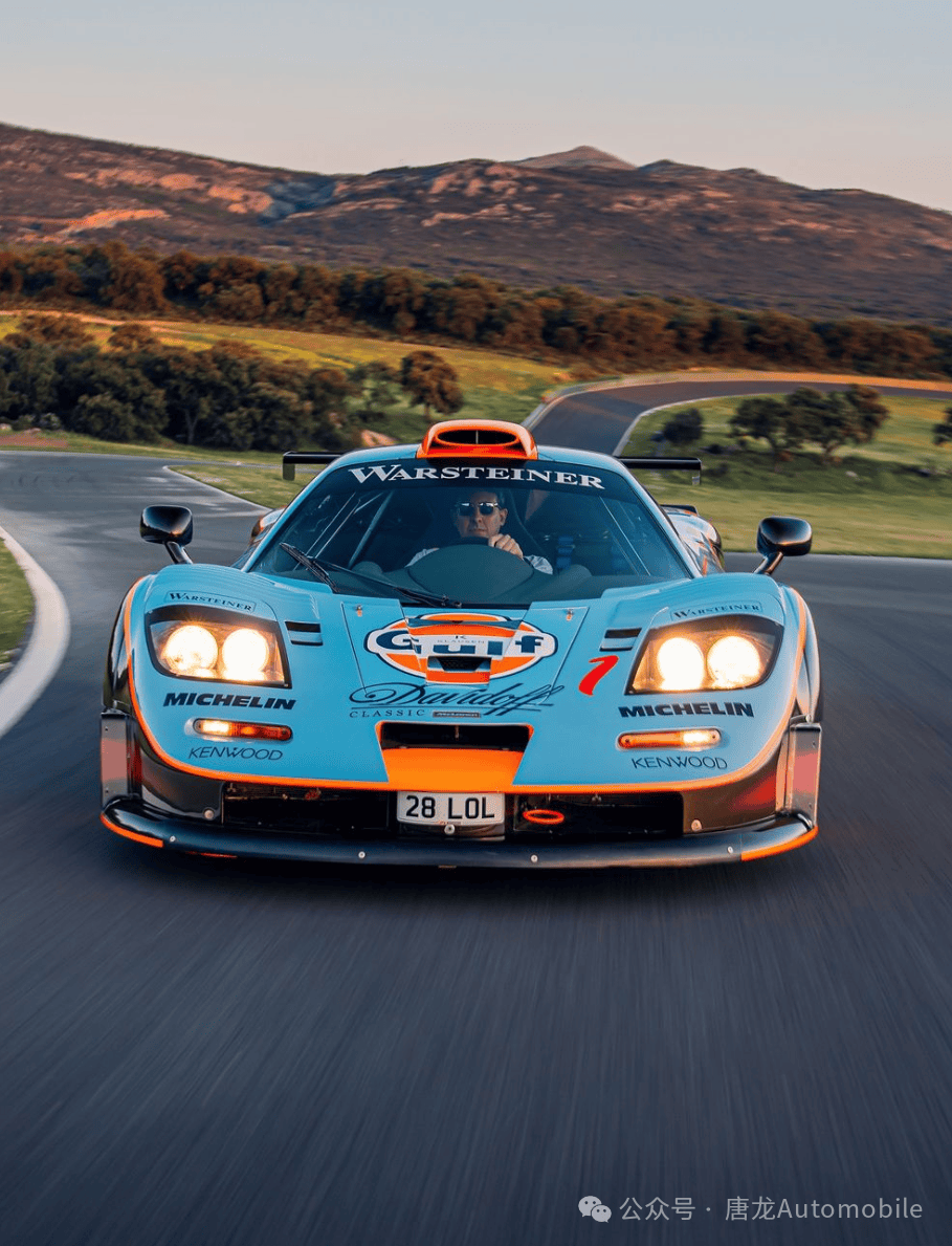 驾驶mclaren f1 gtr longtail驰骋于ascari俱乐部赛道