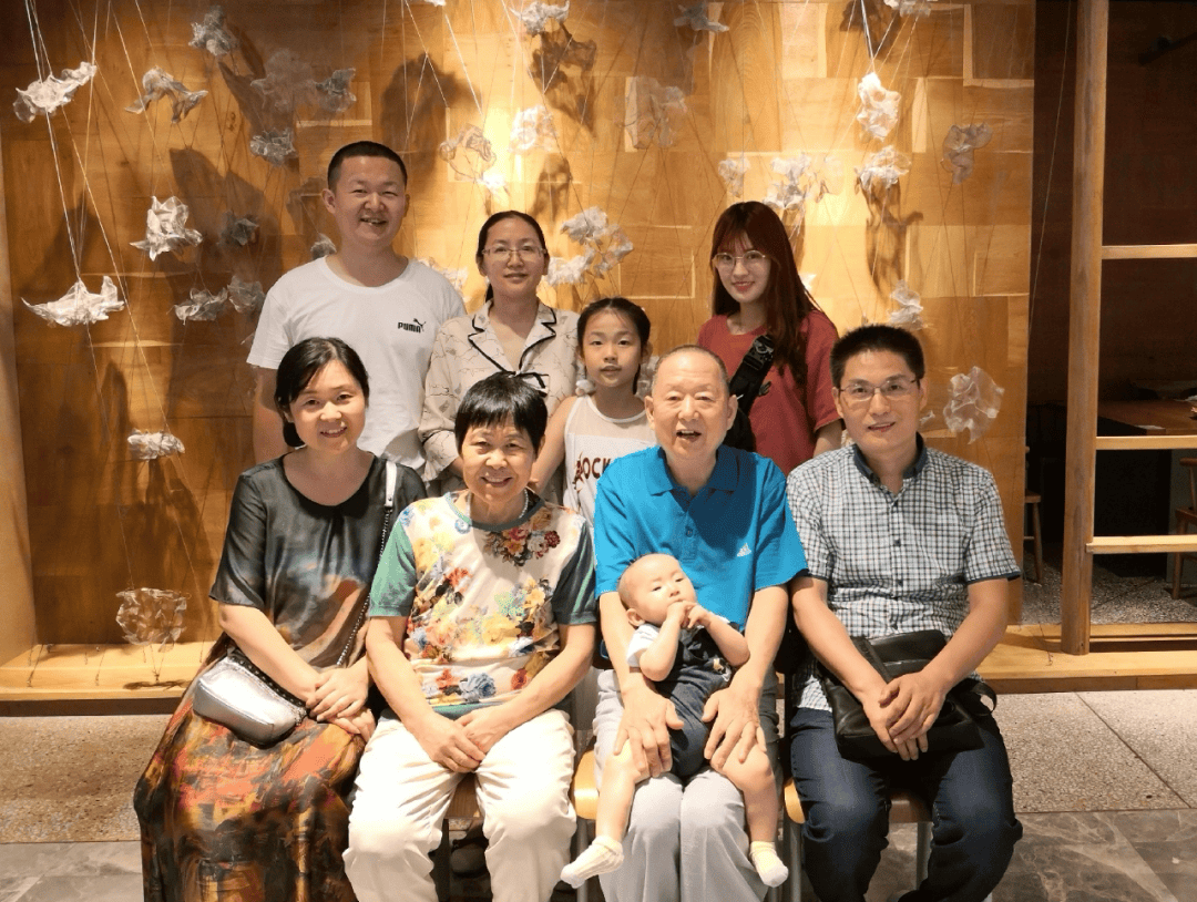 菏泽市优秀家教案例展播之如何养育情绪外露的孩子_女儿_成长_家长