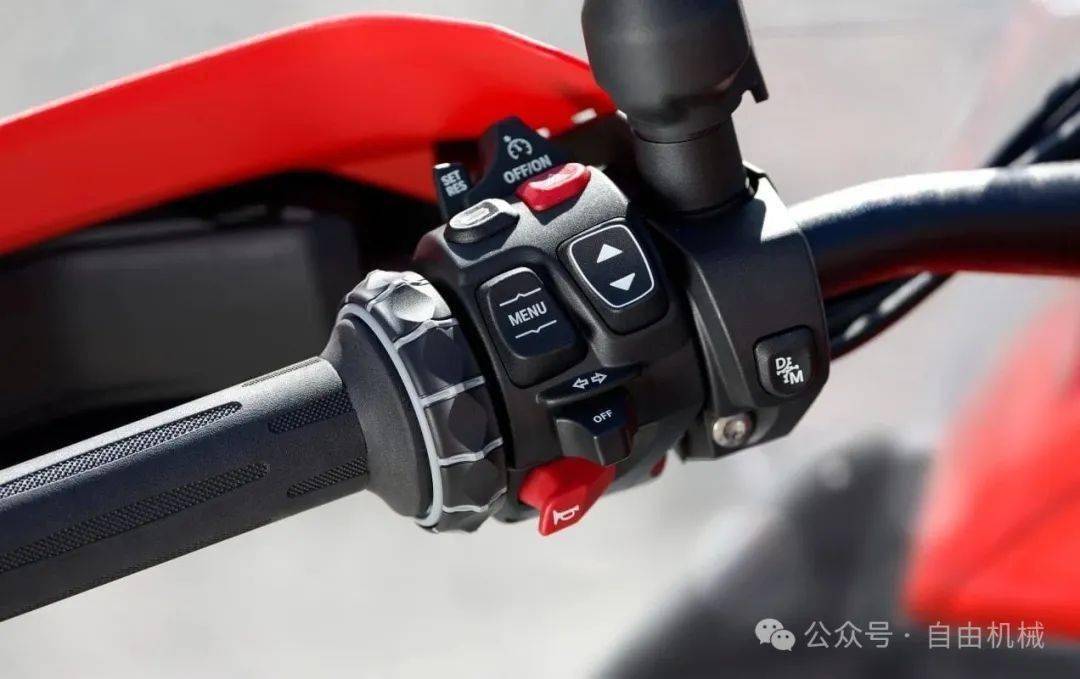 对标宝马?ktm全新自动挡adv曝光丨业界