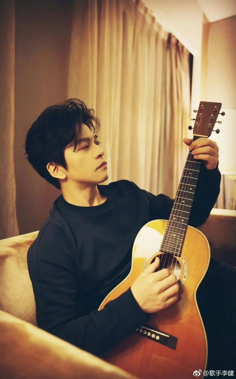 盘点那些程序员歌手们→_李健_毕业_微博