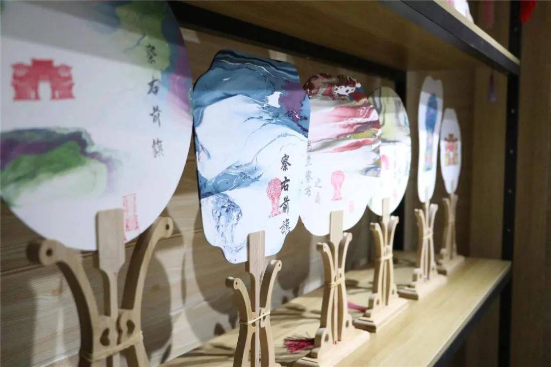 非遗魅力||来“乌兰察布之夜”制作漆扇感受漆艺魅力_游客_扇面_文化