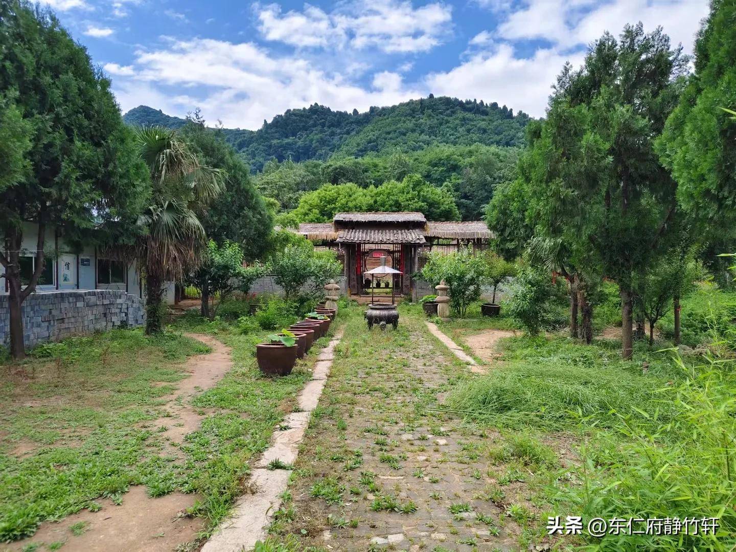 联题陕西省西安市大秦岭圭峰寺 文图/李景宁 终南居士
