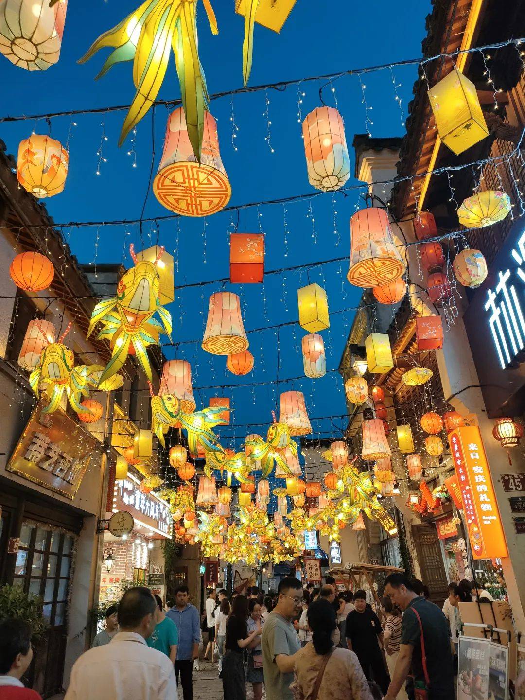 端午节假期天柱山景区接待游客3.7936万人次 门票收入137万元