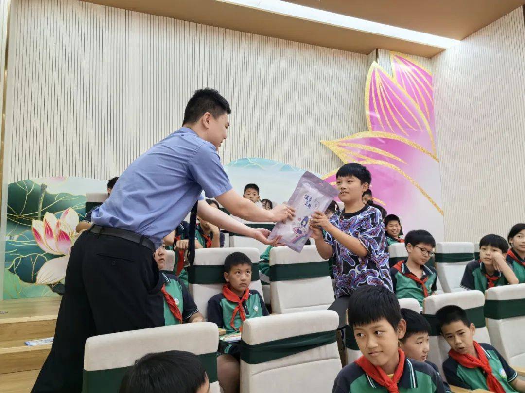 心尖上的检察61洪星闪闪|检察守护青春 法治呵护成长_洪湖市_未成年