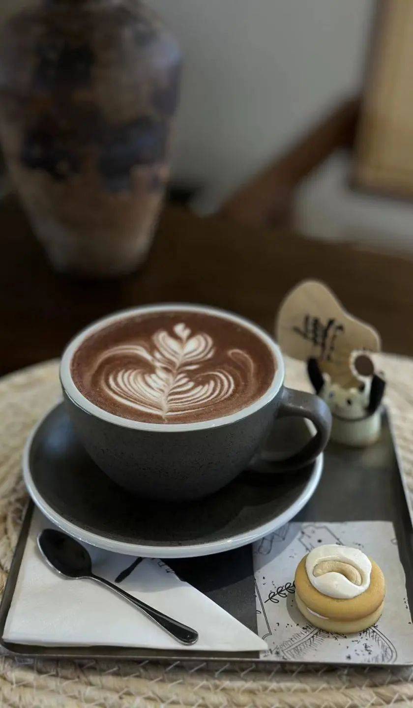 追求咖啡品质的朋友可以试试"壹花壹木","一木之源"等小众精品打卡地