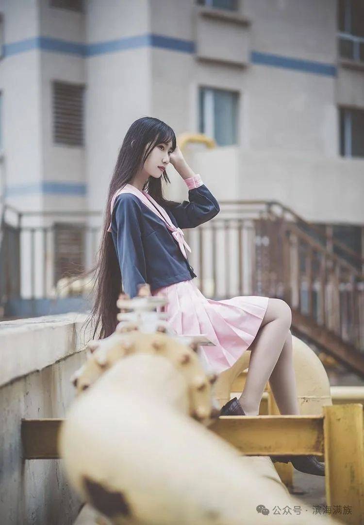 女装越做越小不符合满族汉族传统_紧身衣_女性_服装