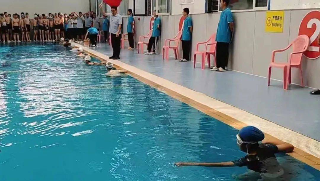 力争上"游"·"泳"攀高峰 | 海泉初中举行第二届"海泉杯"游泳比赛