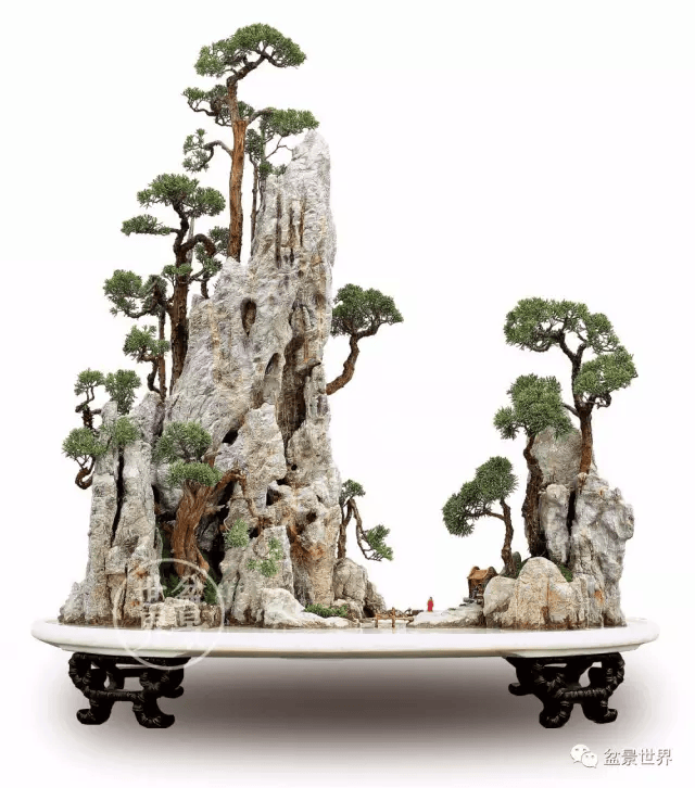 丨90×65cm)▲关山作品丨罗汉松丨110×150cm▲萧庚武作品《情缘高