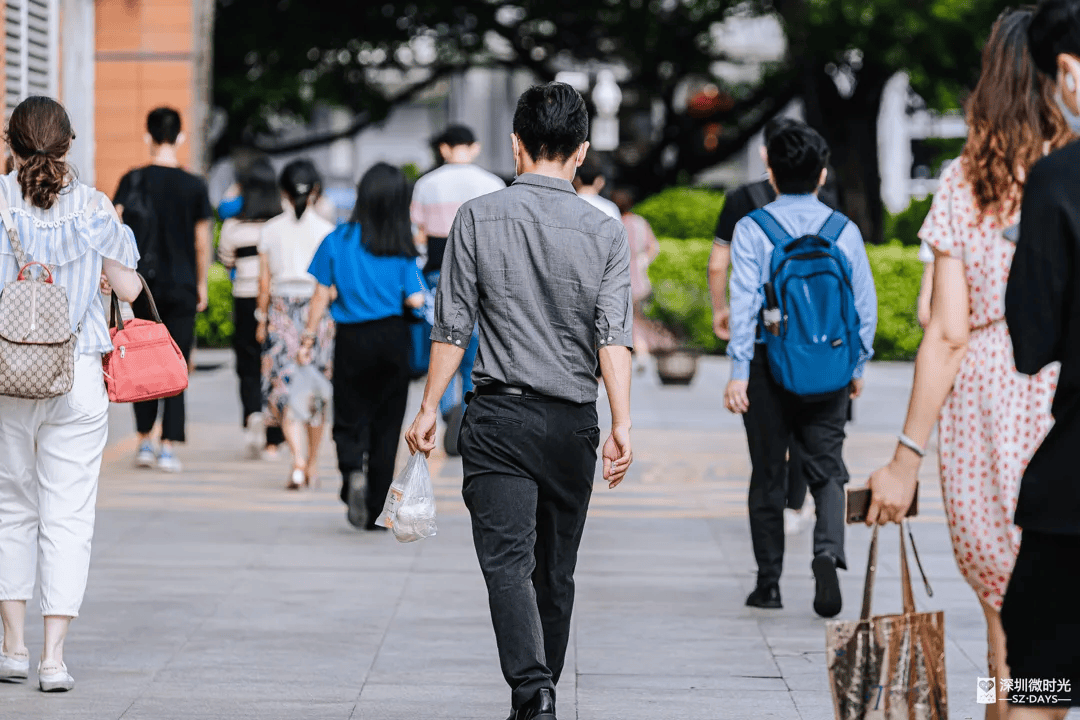上班五年,还要和1179万应届生抢饭碗!最难求职季来了吗?_深圳_薪资_工作