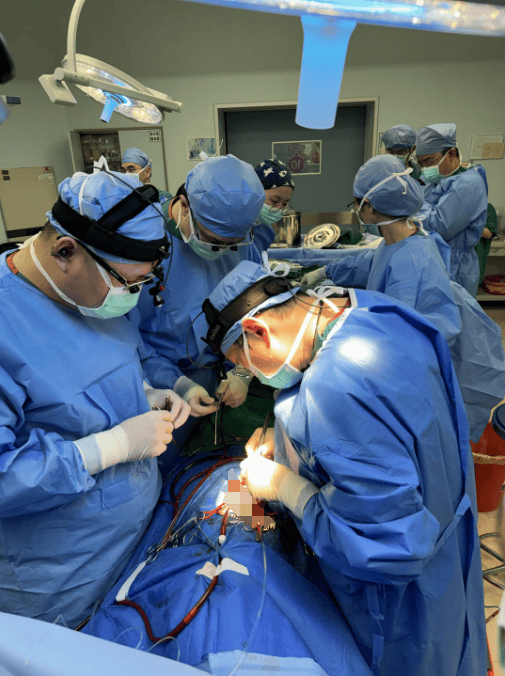 心脏中心完成第三例心脏移植手术