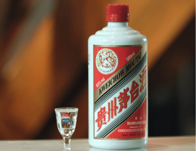 茅台酒市场价股价双升,多地客户密集预定茅台酒引财经媒体关注