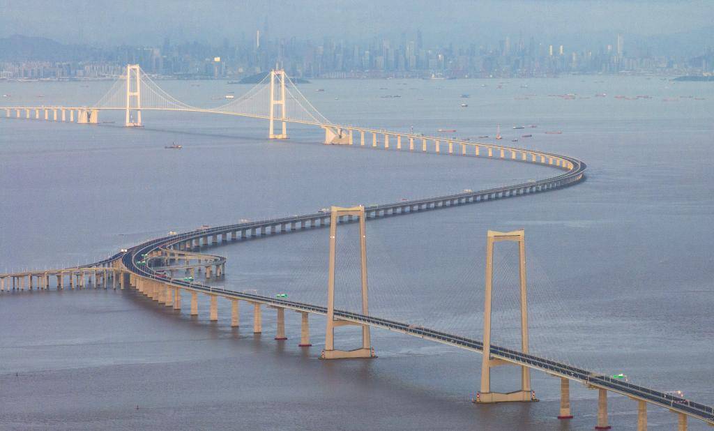 深中通道开通 "超级工程"用了宁波"硬科技"