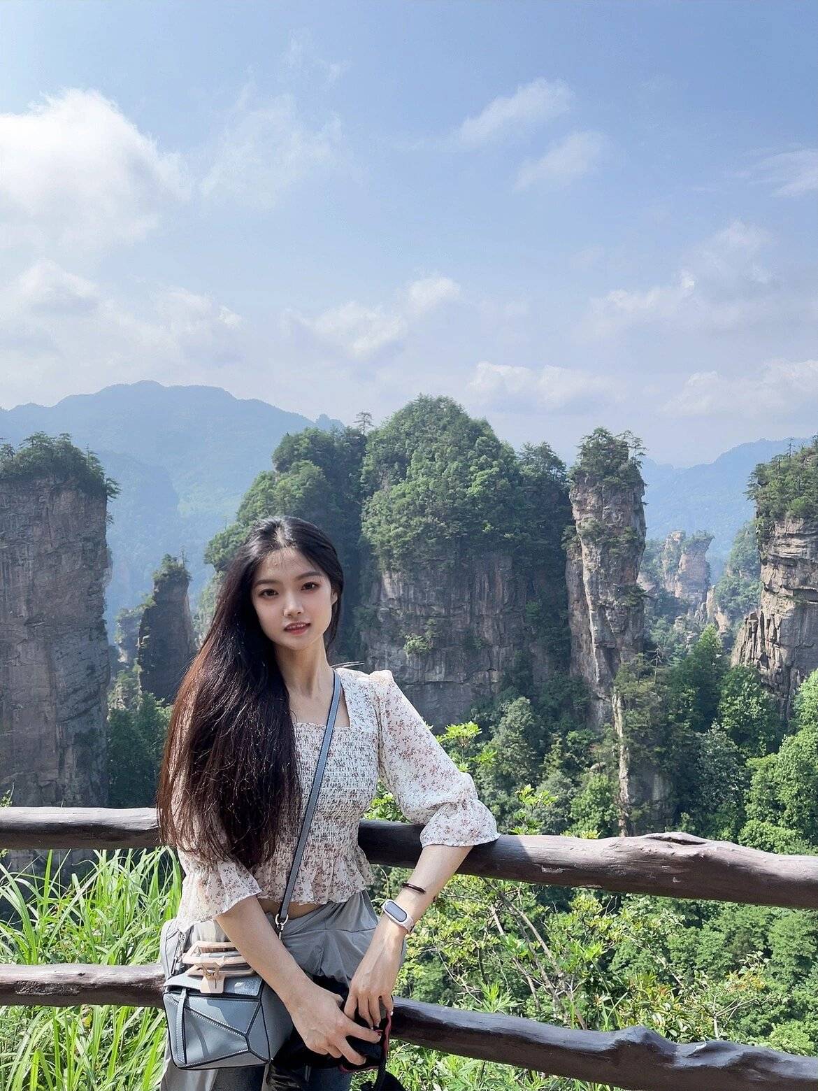 七个人去张家界多少钱 ,对于初次游玩的朋友们一定不能错过~赶紧快