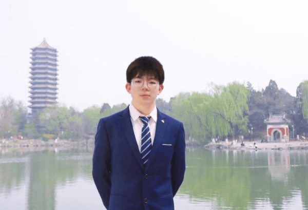 优秀学子|北京大学杨浩天：斑斓白日梦_高中_生活_高三