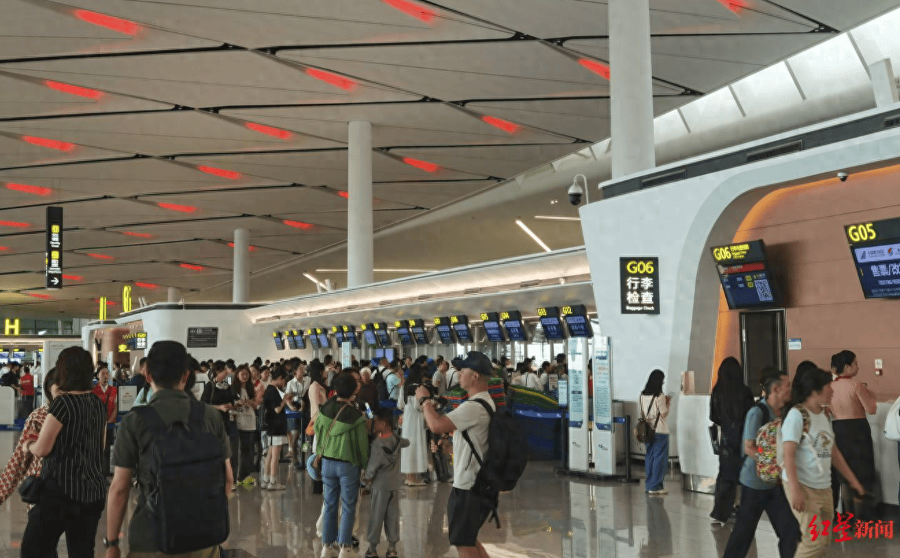   阿塞拜疆对中国公民免签，OTA平台:暑期相关旅游订单同比增长85%。