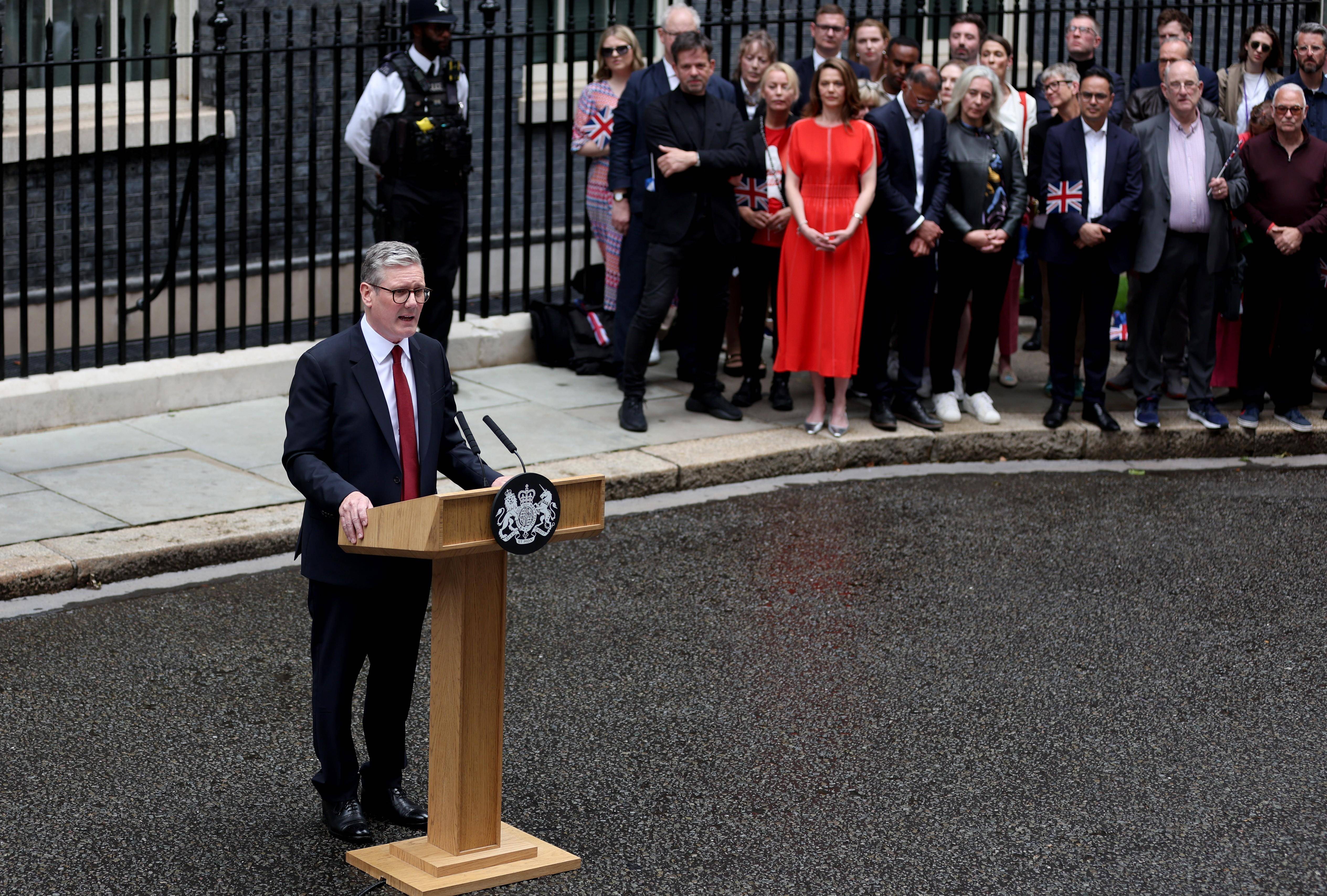 一周看天下丨斯塔默就任英国首相