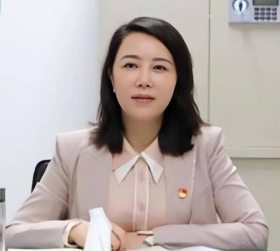 (濮阳发布)⊙宋成玲任濮阳市副市长▼7月6日,郑州首个国家级旅游度假