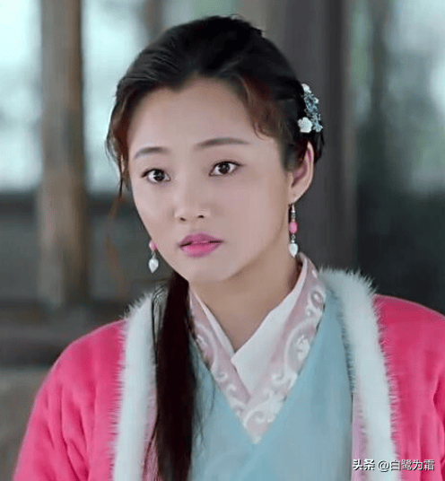 人人都嫌杨康认贼作父,为何包惜弱改嫁完颜洪烈,大家却都能体谅