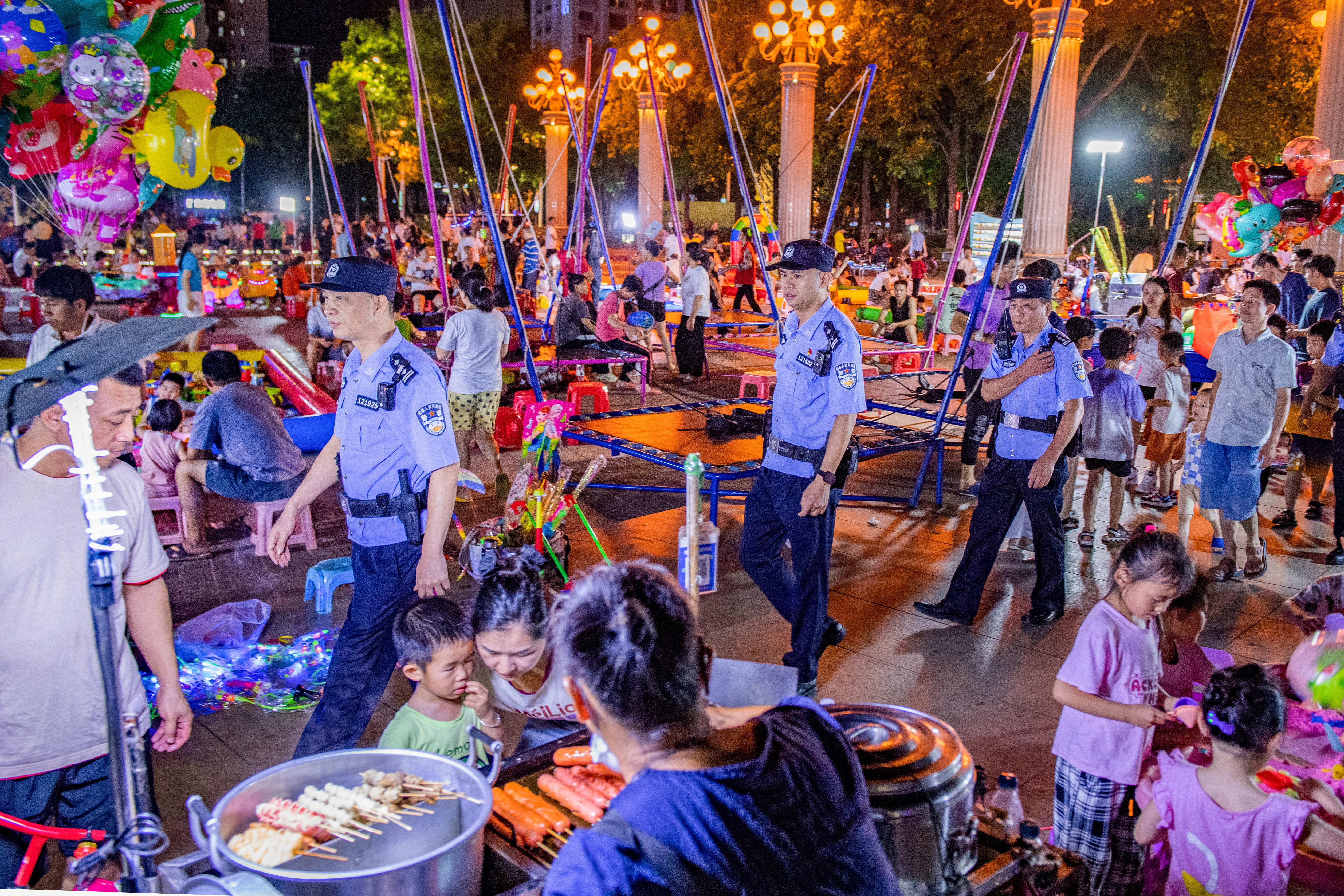 夏夜第一次集中巡查来了,查处飙车炸街299起