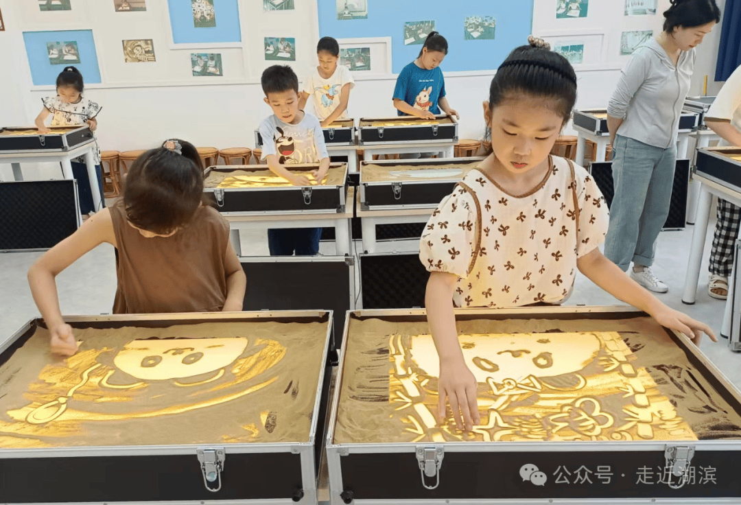 本次公益课围绕学校社团课程安排,结合学生课外兴趣培养需求,开设了