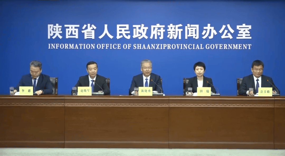 渭南市委副书记,市长陈晓勇介绍,渭南市以"三个年"活动为抓手,大力